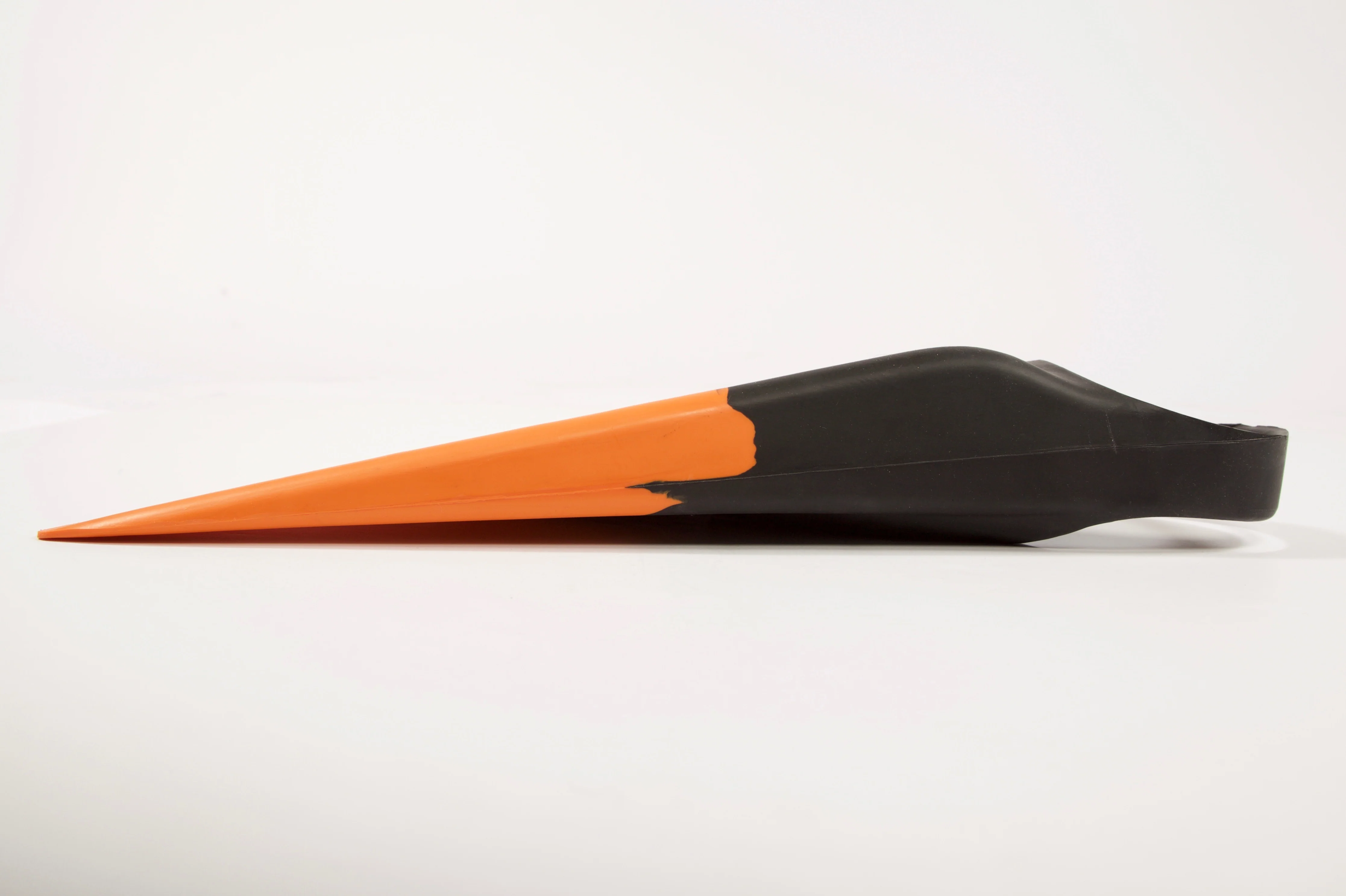 Churchill Makapuu V2 Fins - Pro Black/ Orange - Image 4